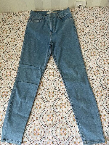 28 Beden mavi Renk Lcw kot pantolon