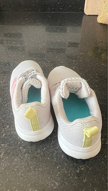 Adidas Adidas çocuk ayakkabısı