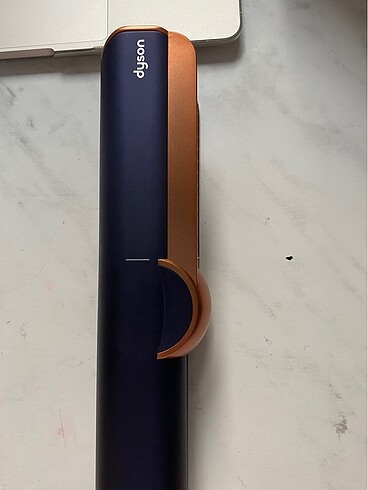 Beden Dyson Airstrait