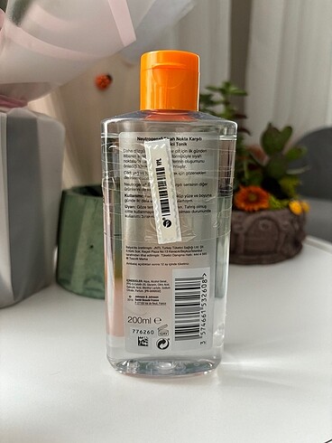 Neutrogena Neutrogena siyah nokta karşıtı