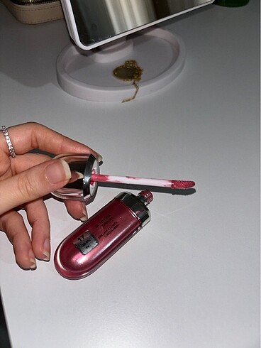 Beden Kiko gloss
