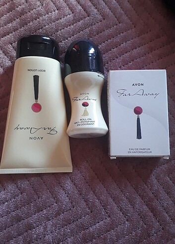 Avon far away set