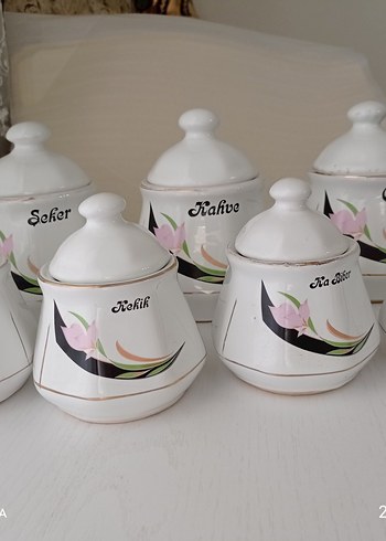 Beyaz Pastel Desenli Baharatlık Seti - Görsel 2