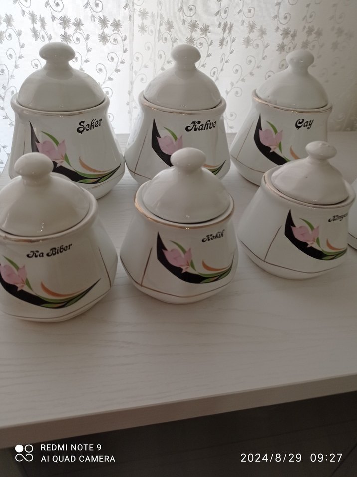 Beyaz Pastel Desenli Baharatlık Seti - Görsel 5