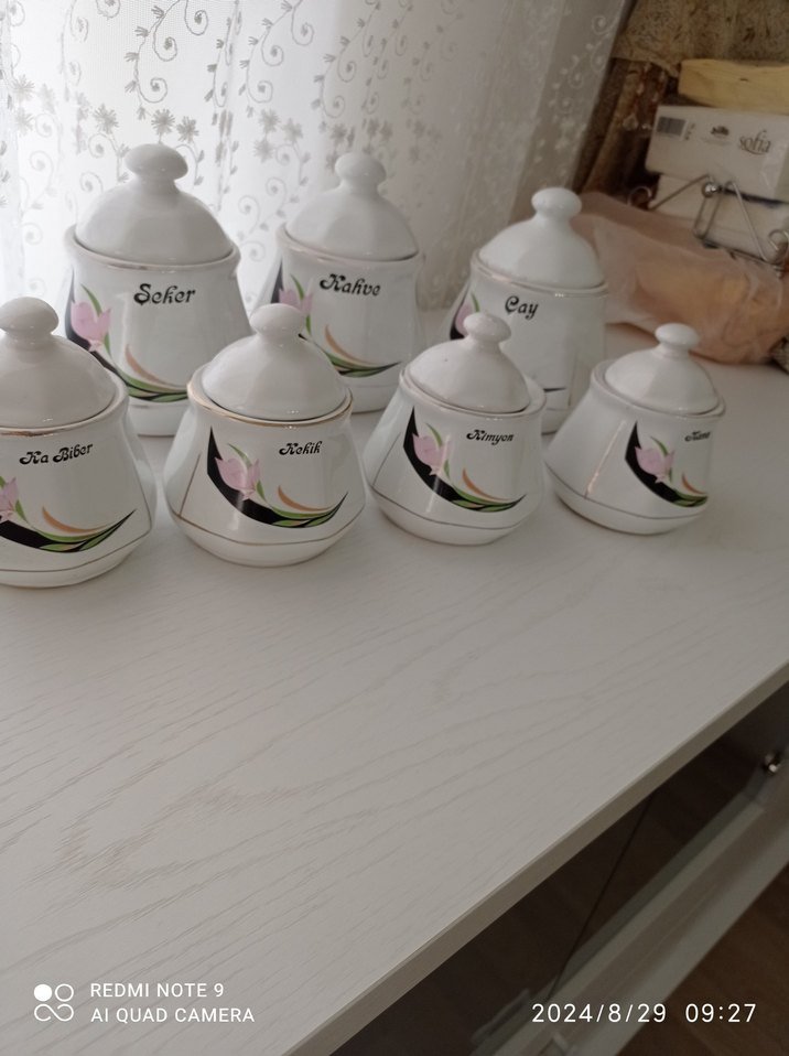 Beyaz Pastel Desenli Baharatlık Seti - Görsel 3