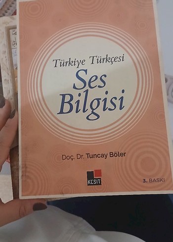 Türkiye Türkçesi Ses Bilgisi Kitabı