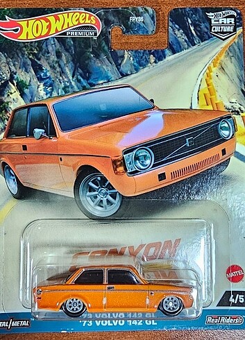 Hot wheels canyon volvo