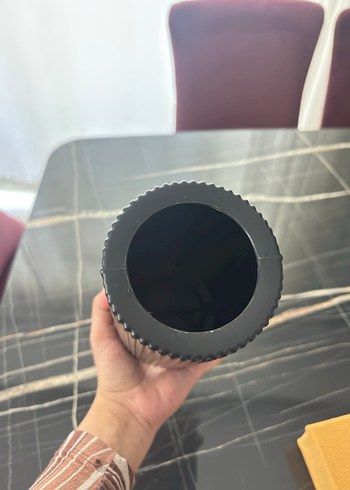 Siyah Dikey Çizgili Vazo - Görsel 5