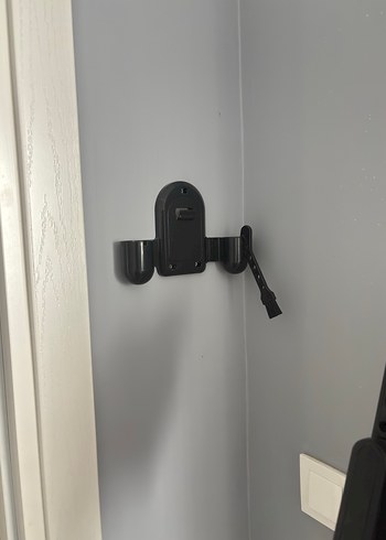 Kırmızı Kablosuz Dikey Elektrikli Süpürge - Görsel 4