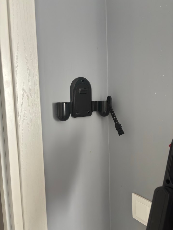 Kırmızı Kablosuz Dikey Elektrikli Süpürge - Görsel 4