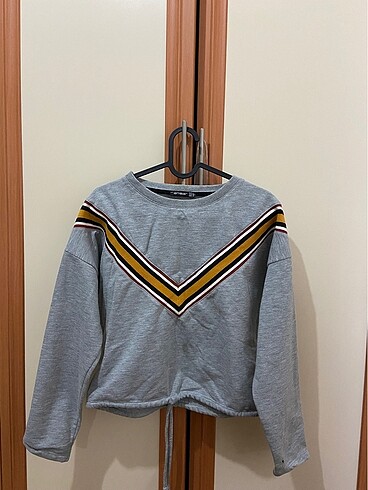 Crop Sweatshirt