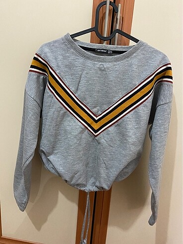 Diğer Crop Sweatshirt