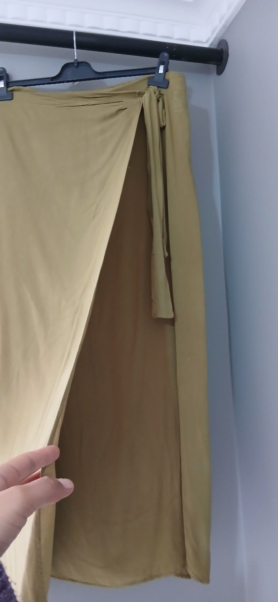 Bej Dökümlü Uzun Kadın Etek - Görsel 2