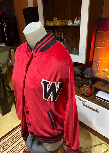 Kırmızı Düğmeli Spor Kadın Ceket - Görsel 2