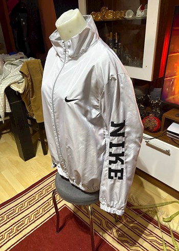 Gri Nike Fermuarlı Erkek Yağmurluk - Görsel 2