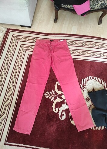  Kırmızı kumaş pantolon 