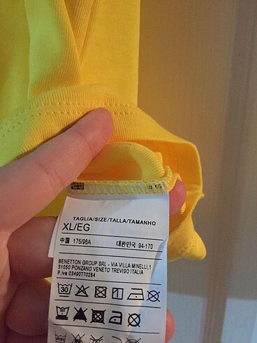 xl Beden sarı Renk Benetton kısa kol tişört