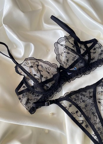 Nakışlı Siyah Gotik Parisian Sütyen Takımı - Görsel 3