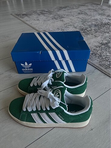 adidas campus 00's