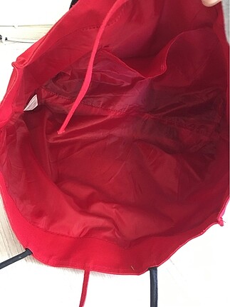  Beden Kırmızı çanta