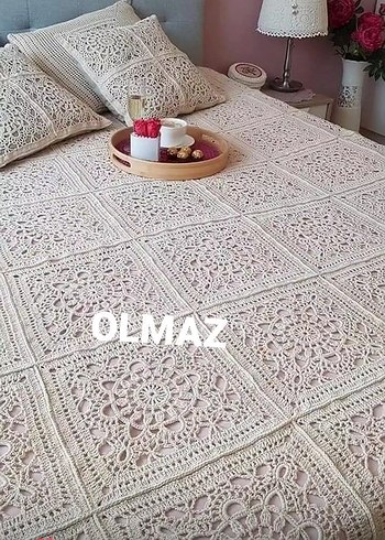 Bej Nakışlı Yatak Örtüsü - Görsel 2
