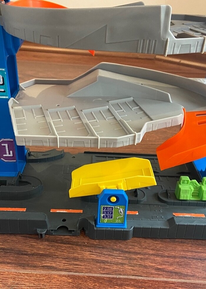 Hot Wheels garaj - Görsel 2