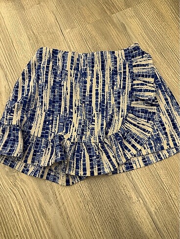 Zara 9 yaş mavi etekli şort