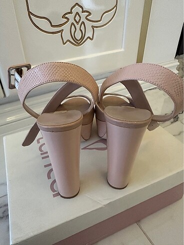 İnci marka 37 numara platform ayakkabı - Görsel 3