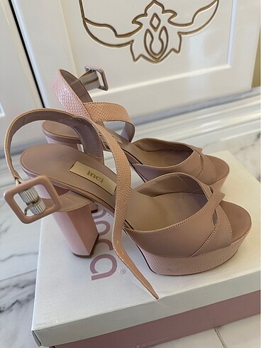 İnci marka 37 numara platform ayakkabı - Görsel 4
