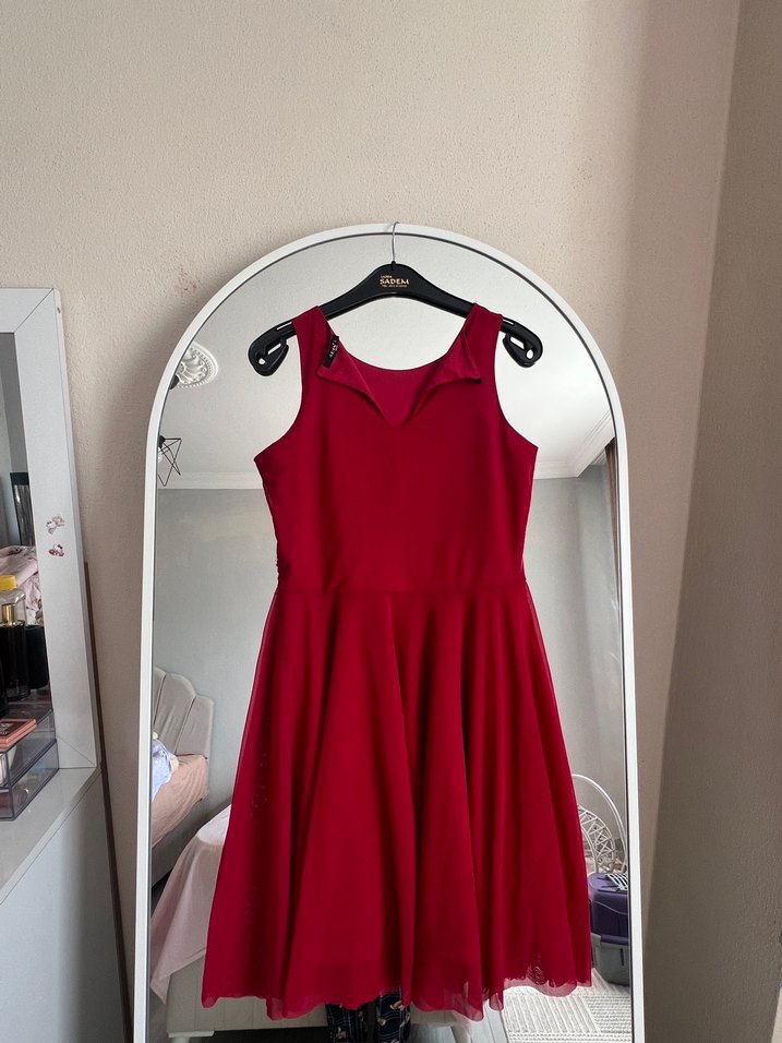 Bordo Dantel Detaylı Midi Abiye Elbise - Görsel 2