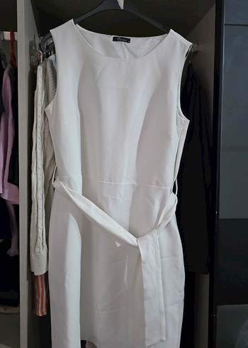 Beyaz Kemerli Midi Kadın Elbise - Görsel 2