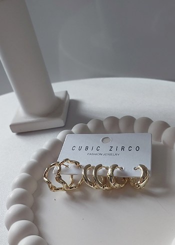 Altın Renk Mini Kadın Küpeler - Görsel 4