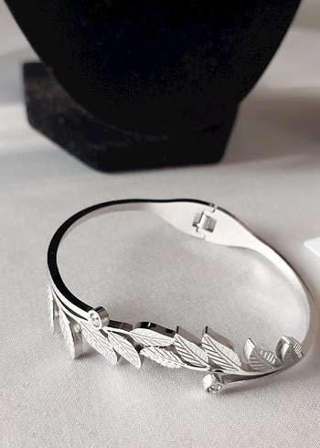 Renkli Zincir Detaylı Minimalist Kadın Takı Seti - Görsel 6