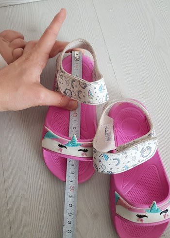 lc wikiki 28 ,Kız Çocuk Pembe Unicorn Desenli Sandalet - Görsel 5