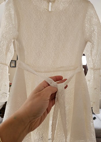 Beyaz incili Dantel Uzun Kollu Kız Elbisesi - Görsel 2