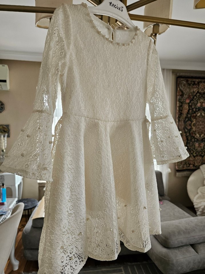 Beyaz incili Dantel Uzun Kollu Kız Elbisesi - Görsel 4