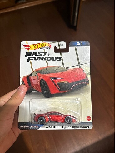 Hotwheels premium lykan hypersport