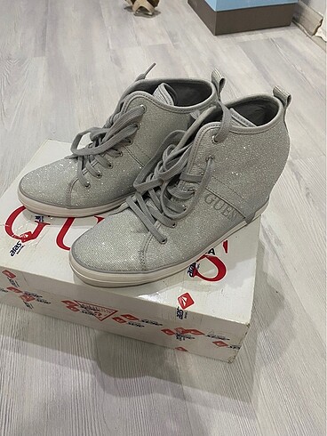 Guess Orijinal Guess Gizli Topuk Ayakkabı