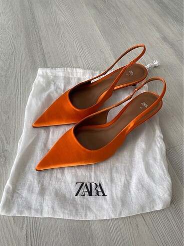 Zara saten ayakkabı