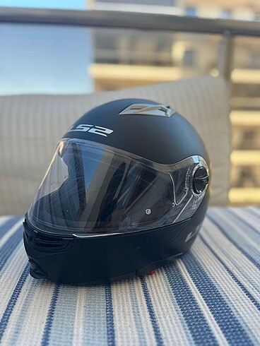 LS2 marka kask