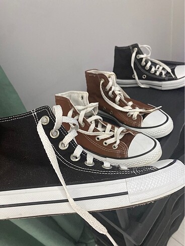 36 Beden kahverengi Renk Converse iki tane tek fiyat