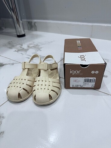 Igor İgor classica 26 numara