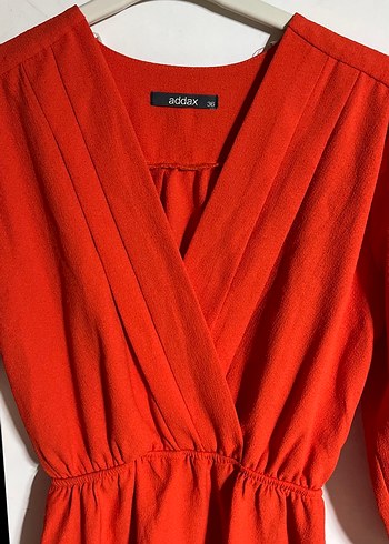 Kırmızı V Yakalı Midi Elbise - Görsel 2