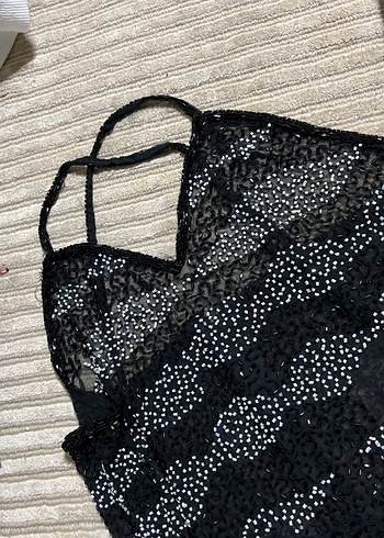 Boncuk İşlemeli Siyah V Yaka Uzun Kadın Atlet - Görsel 2