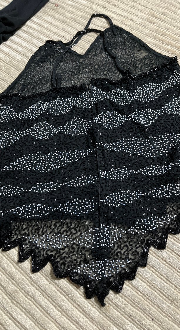 Boncuk İşlemeli Siyah V Yaka Uzun Kadın Atlet - Görsel 4