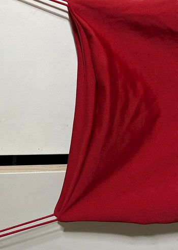 Kırmızı Drapeli İnce Askılı Midi Elbise - Görsel 4