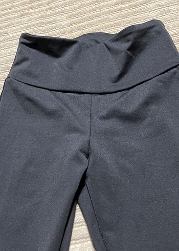 Siyah Elastik Spor Kadın Tayt - Görsel 2