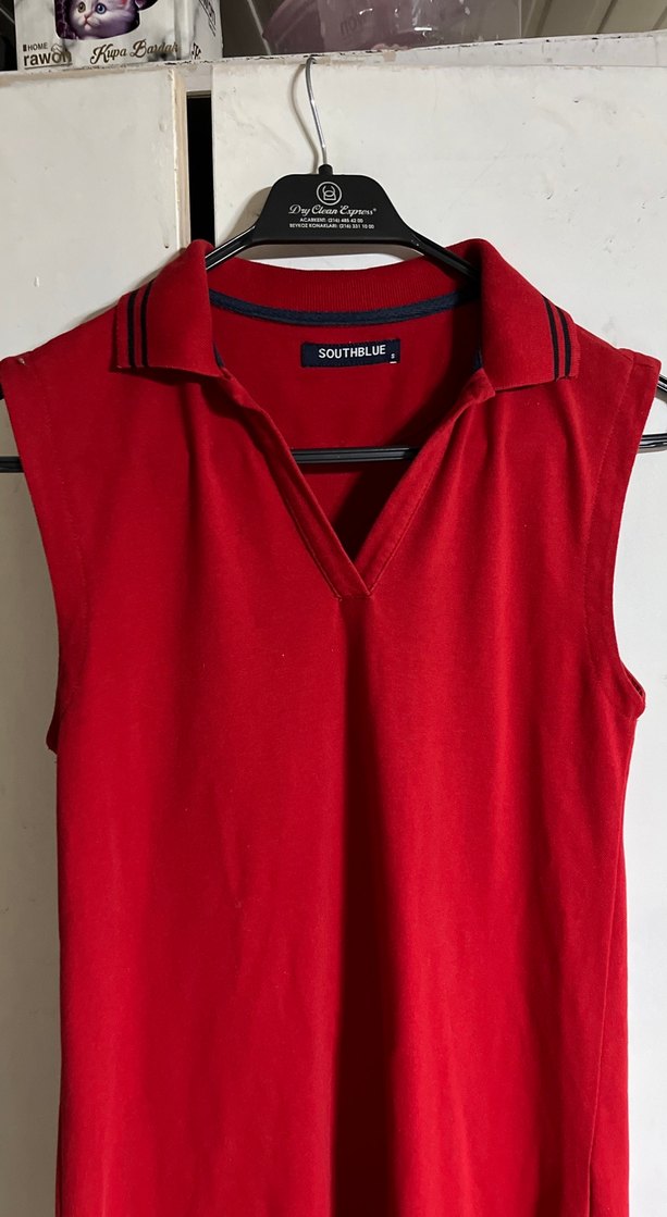 Kolsuz Kırmızı V Yakalı Midi Elbise - Görsel 2