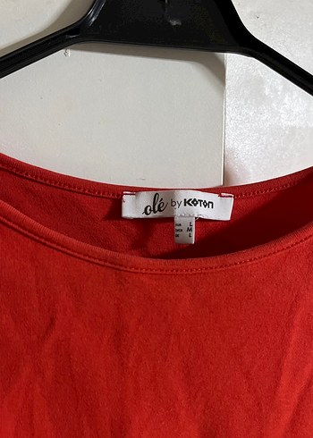 Kırmızı Kadın Kolsuz Yüksek Yakalı Atlet - Görsel 2