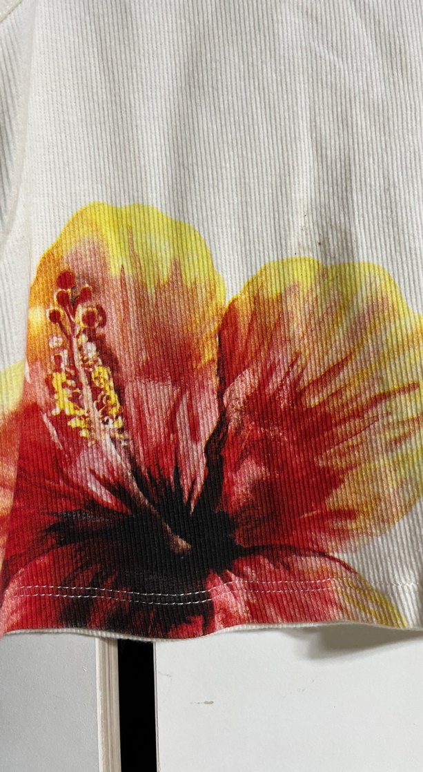 Çiçek Baskılı Beyaz Kadın Atlet - Görsel 2